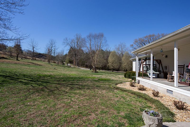 153 Mclemore Rd, Tellico Plains, TN 37385