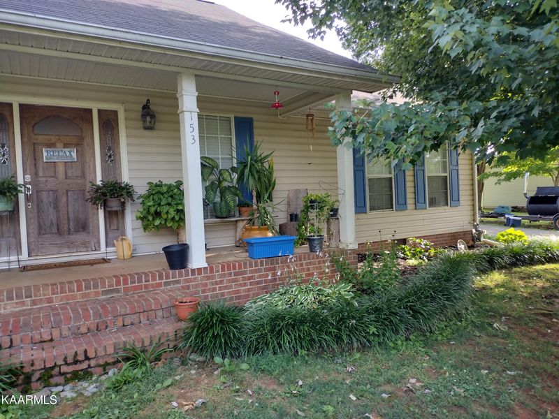 153 Michael Ln, Madisonville, TN 37354