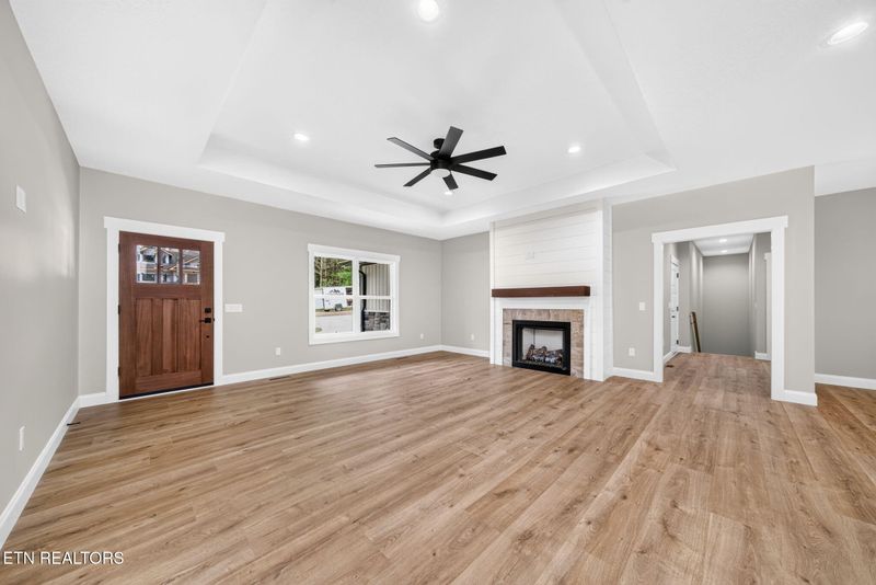153 Natchez Cir, Crossville, TN 38558