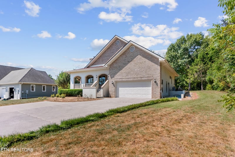 153 Oonoga Way, Loudon, TN 37774