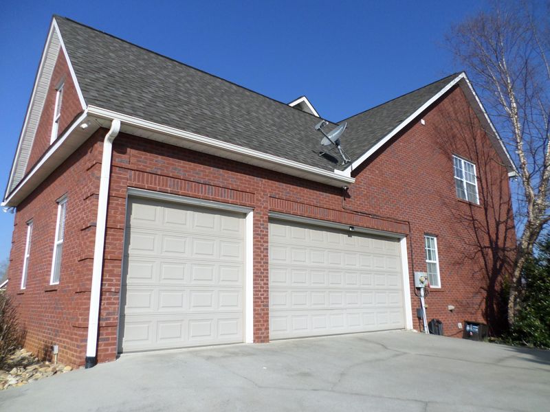 1530 Tomahawk View Dr, Sevierville, TN 37876