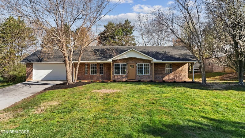 1533 Haley Lynn Rd, Pigeon Forge, TN 37862