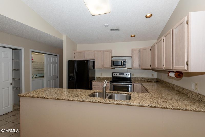 1533 Windridge Pl, Maryville, TN 37803