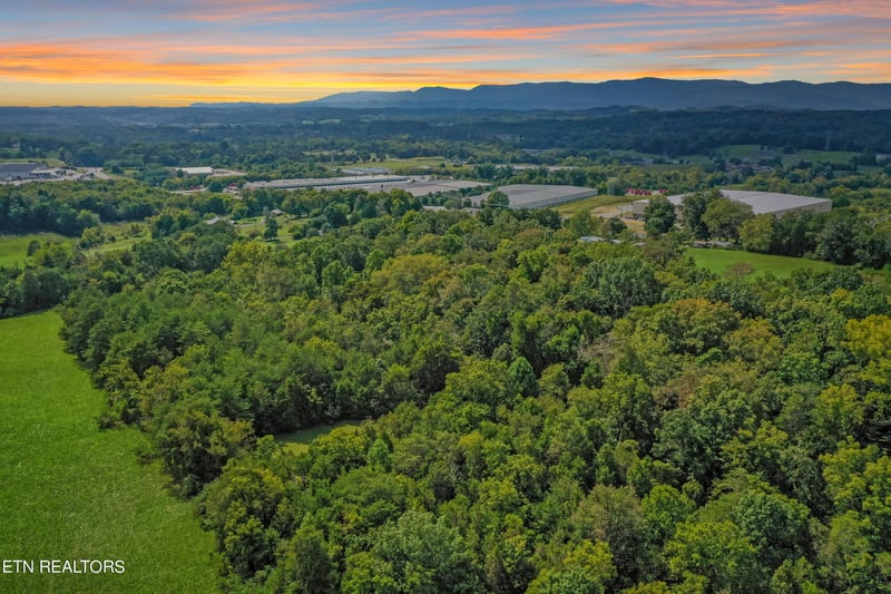 1534 Mountain Rd, Andersonville, TN 37705