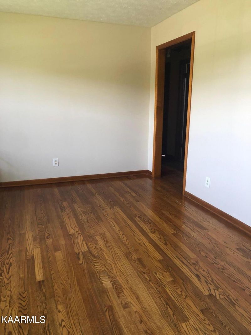 1535 Elgin Dr, Morristown, TN 37814