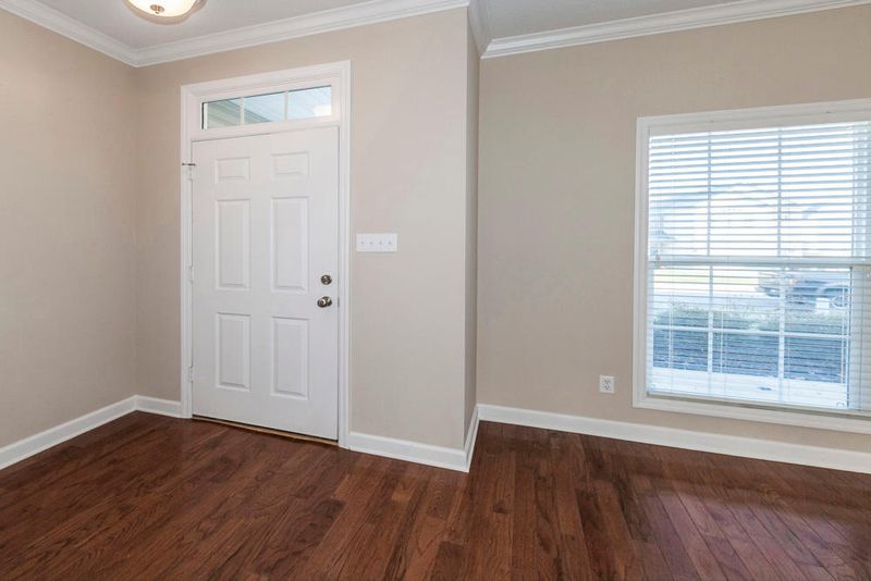 1536 Crescent Oaks Ln, Knoxville, TN 37934