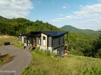 1536 Mountain Ash Way, Sevierville, TN 37876