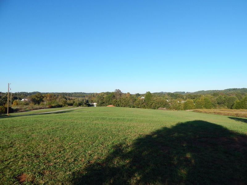 1537 Marble Hill Rd, Greenback, TN 37742