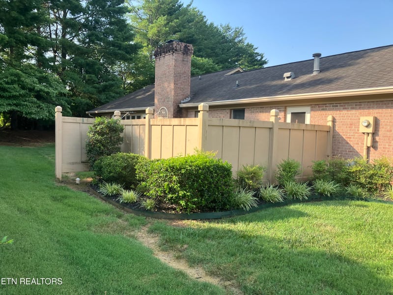 1538 Claremont Dr #END, Maryville, TN 37803