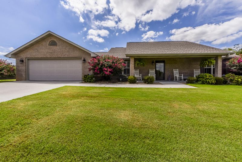 1539 Bentview Dr, Kodak, TN 37764
