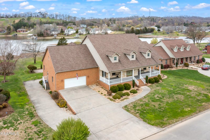 154 Bradford Village Way, Kingston, TN 37763