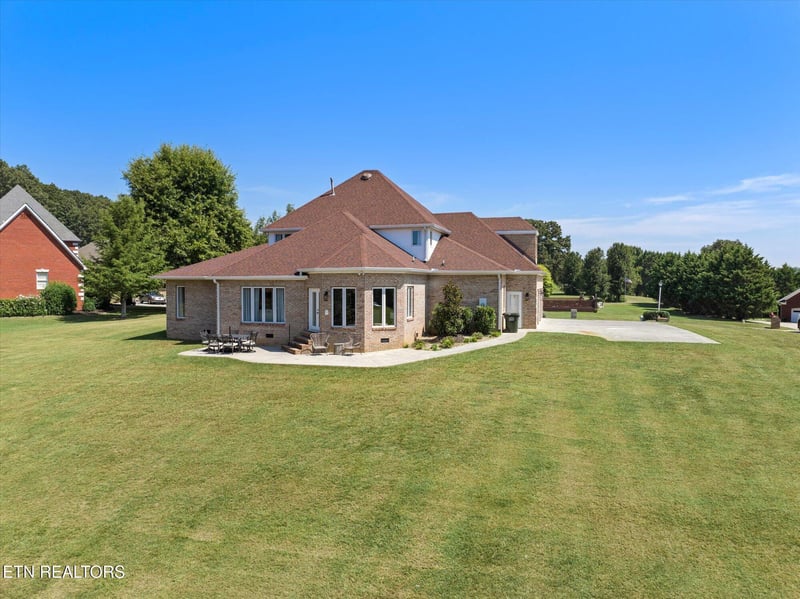 154 County Road 1120, Athens, TN 37303