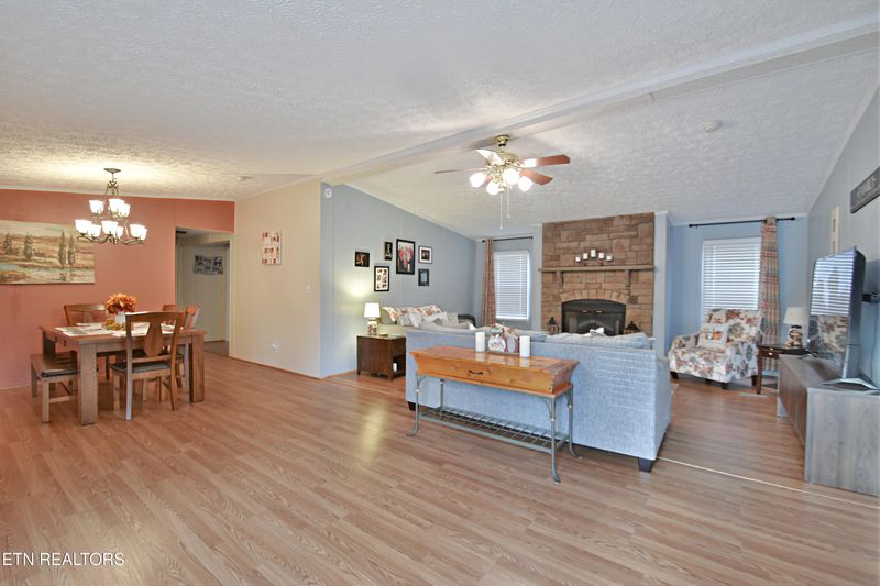 154 Cutters Ln, Clinton, TN 37716