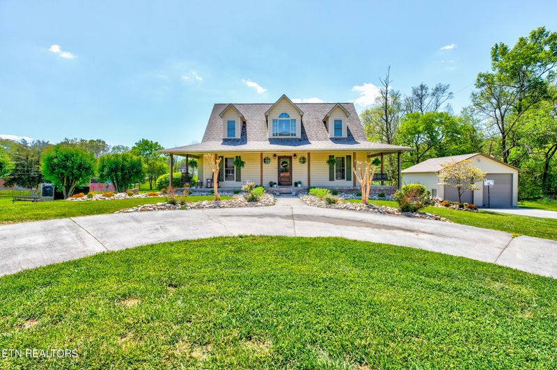 154 E Meadowbrooke Ln, Lafollette, TN 37766