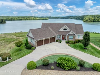 154 Hiwonihi Trail Tr, Vonore, TN 37885
