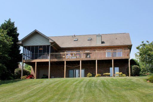 154 Inagehi Way, Loudon, TN 37774