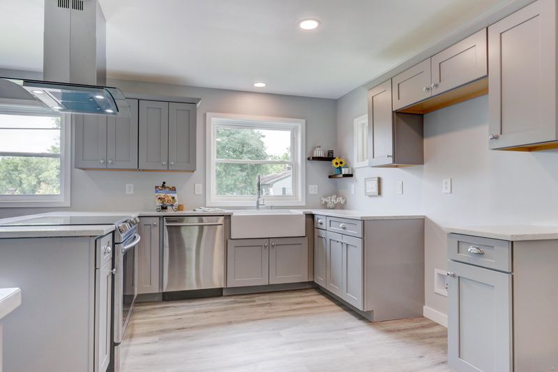 154 Kentucky Ave, Oak Ridge, TN 37830