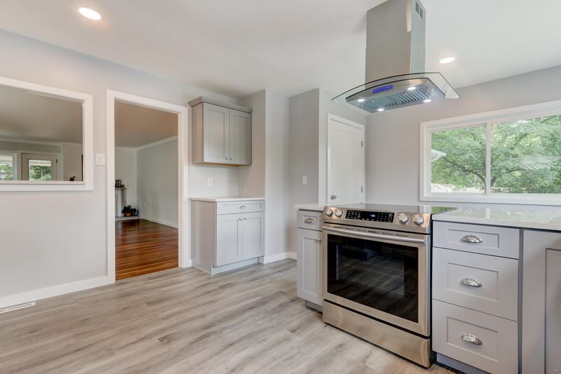 154 Kentucky Ave, Oak Ridge, TN 37830