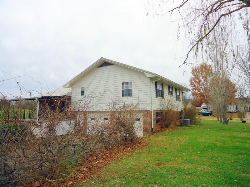 154 Michael Ln, Madisonville, TN 37354