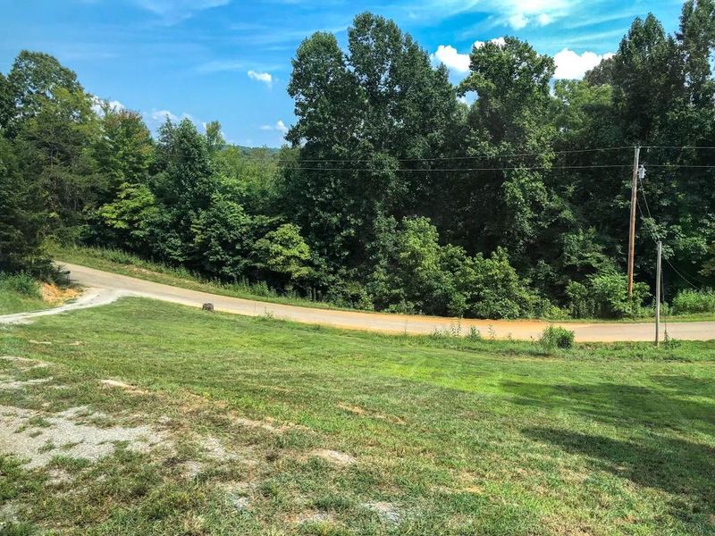 154 Pinecrest Dr, Loudon, TN 37774