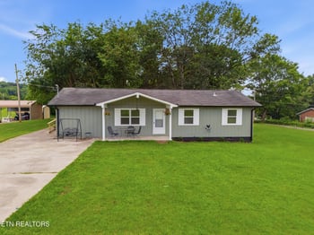 154 Selma St, Lenoir City, TN 37771