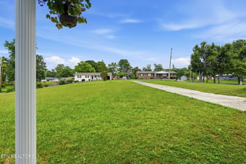 154 Selma St, Lenoir City, TN 37771