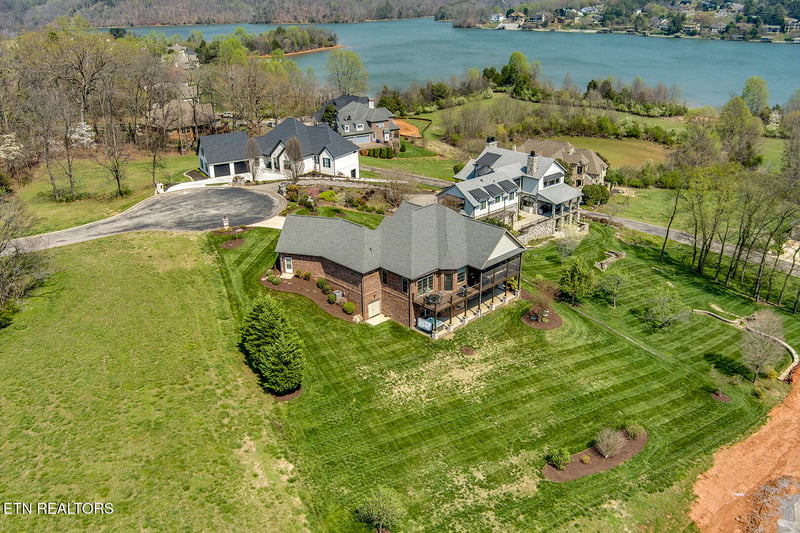 154 Song Sparrow Ln, Vonore, TN 37885