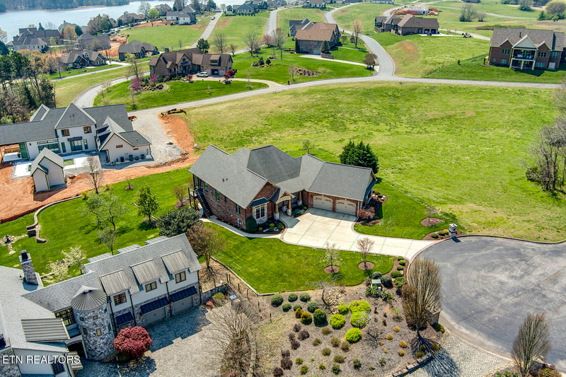 154 Song Sparrow Ln, Vonore, TN 37885