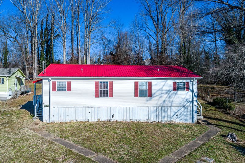 154 W Wadsworth Cir, Oak Ridge, TN 37830