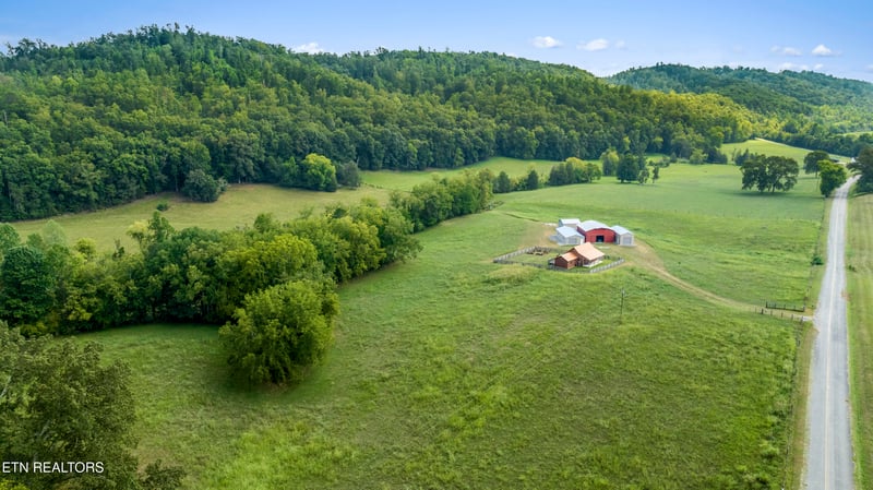 1541 Dogtown Rd, Ten Mile, TN 37880