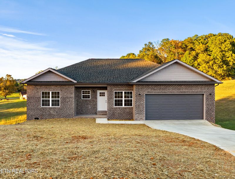 1544 Bentview Dr, Kodak, TN 37764