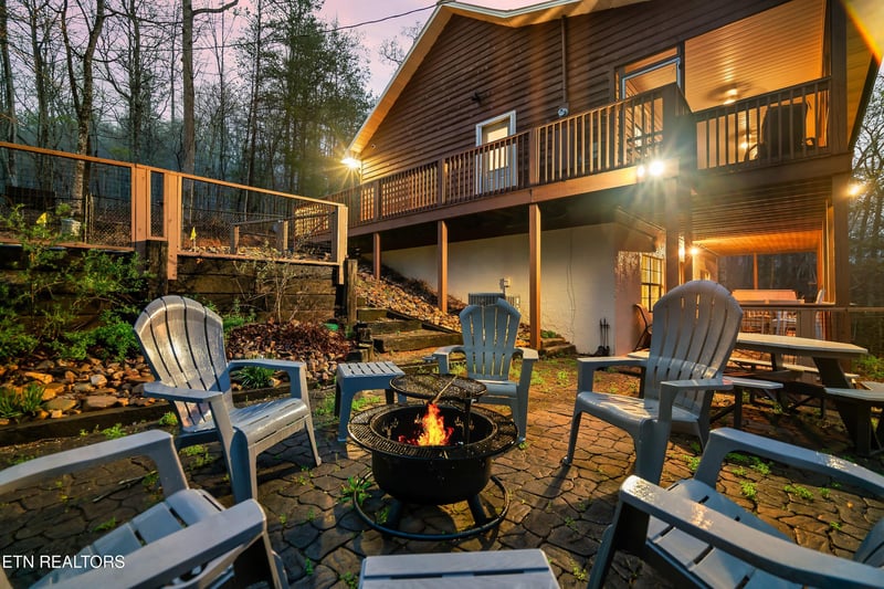 1544 Deer Browse Way, Sevierville, TN 37876