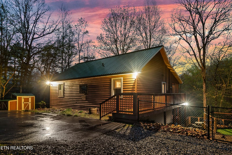 1544 Deer Browse Way, Sevierville, TN 37876