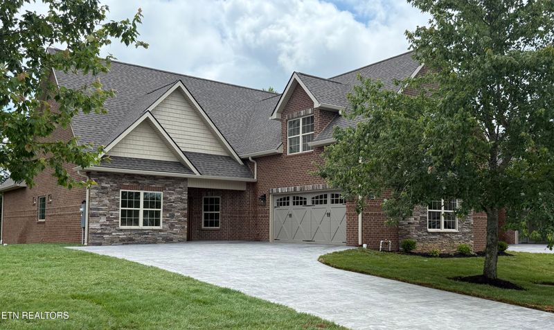 1546 Tsuga Dr, Alcoa, TN 37701