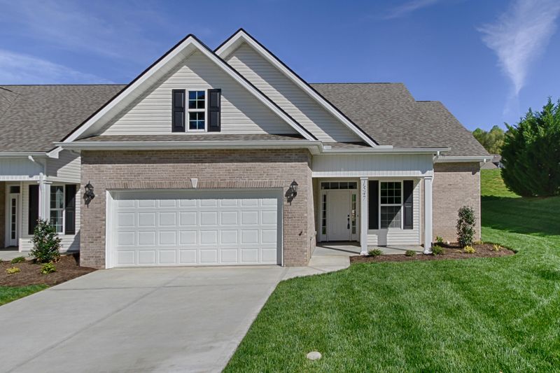 1547 Graybrook Ln, Knoxville, TN 37920
