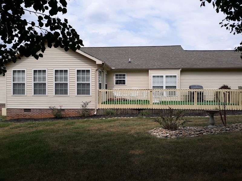 1548 Foxfire Cir, Seymour, TN 37865
