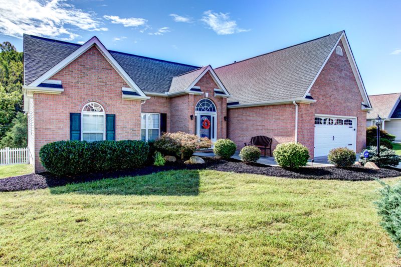 1548 Mandrell Dr, Knoxville, TN 37918