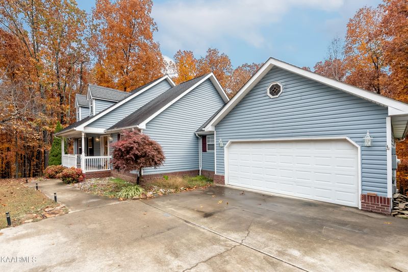 155 Barrington Pl, Rockwood, TN 37854
