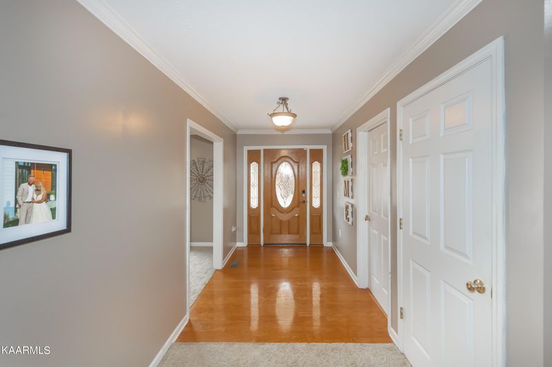 155 Barrington Pl, Rockwood, TN 37854