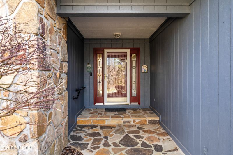 155 Chatuga Dr, Loudon, TN 37774
