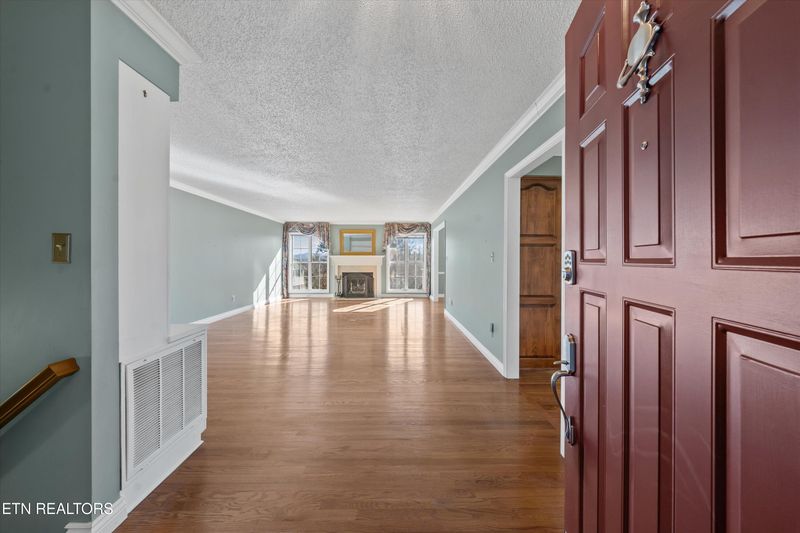 155 Chatuga Dr, Loudon, TN 37774