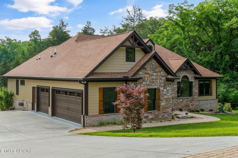 155 E Shore Dr, Rockwood, TN 37854