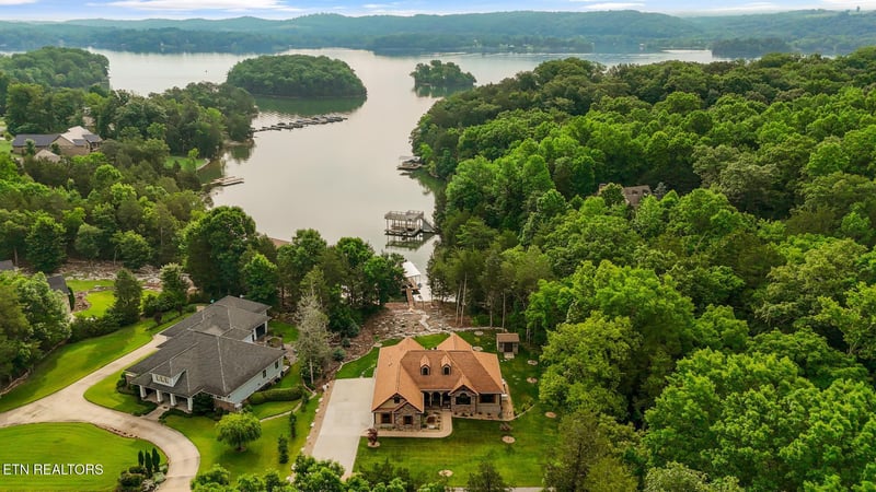 155 E Shore Dr, Rockwood, TN 37854