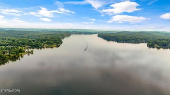 155 E Shore Dr, Rockwood, TN 37854