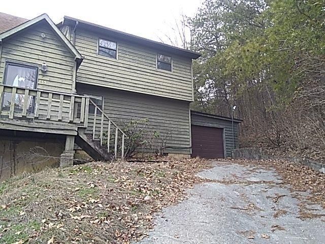 155 E Wallen Ln, Thorn Hill, TN 37881