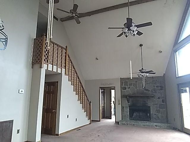 155 E Wallen Ln, Thorn Hill, TN 37881