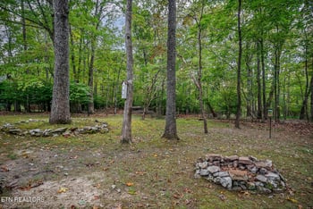 155 Lakeshire Dr, Crossville, TN 38558