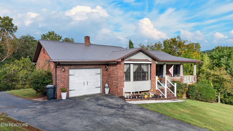155 Paradise Valley, Bean Station, TN 37708