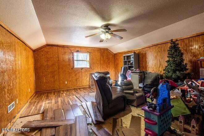 155 Rose Ln, Helenwood, TN 37755