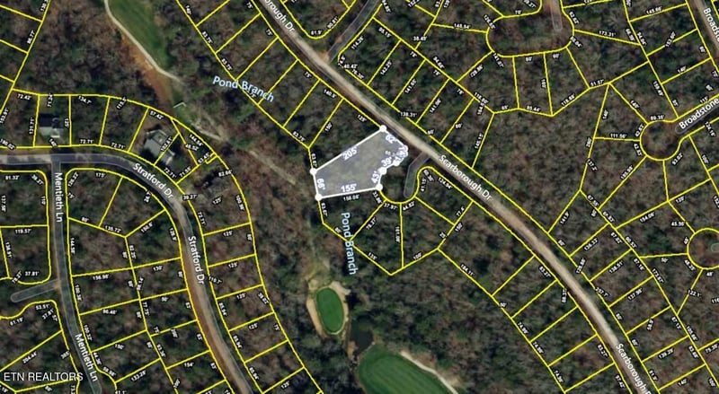 155 Scarborough Dr, Crossville, TN 38558